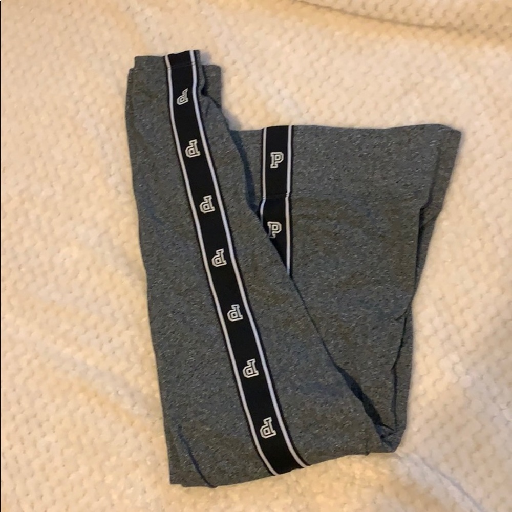 Victoria’s Secret leggings